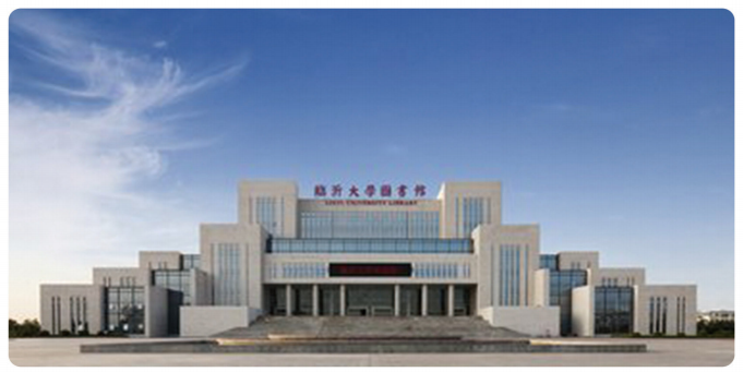 臨沂某大學(xué)圖書館樁基礎(chǔ)加固，樁端存在溶洞，承載力嚴重不足，采取樁內(nèi)鋼管樁加固處理。(2008年)